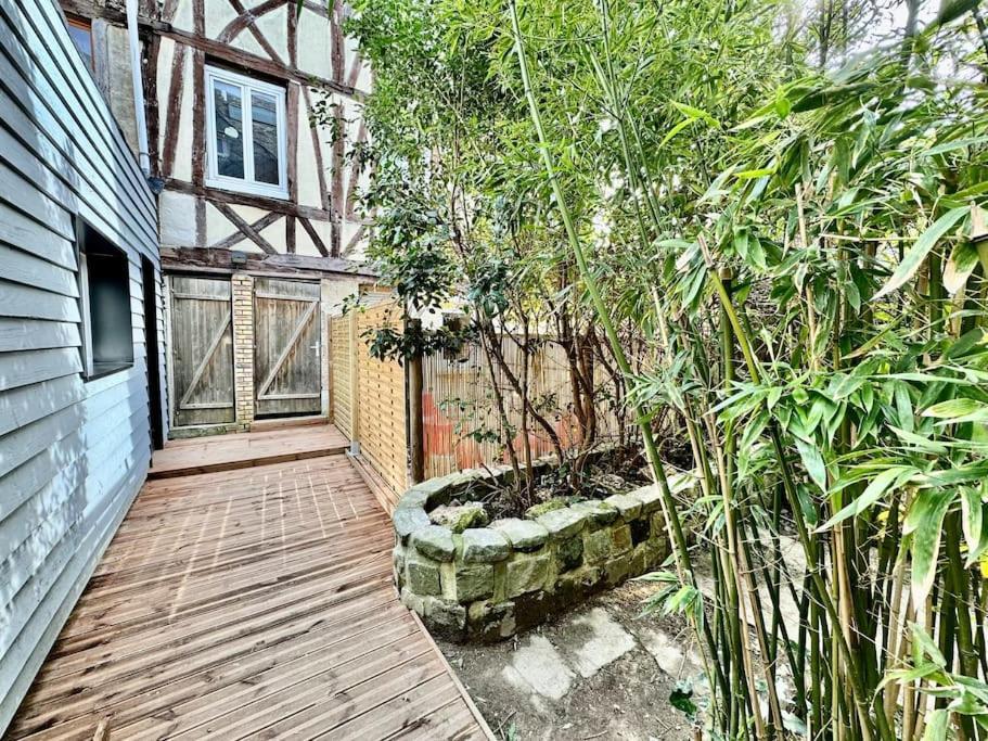 Sauna & Balneo Au Coeur De Ruão Exterior foto